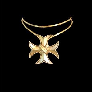 1960’s Crown Trifari Heraldic Cross Brooch & Pendant (t20)